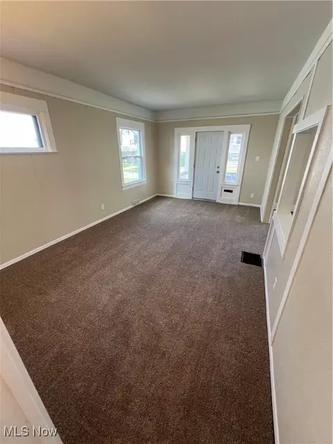 501 4th St, Struthers, OH 44471 photo 14