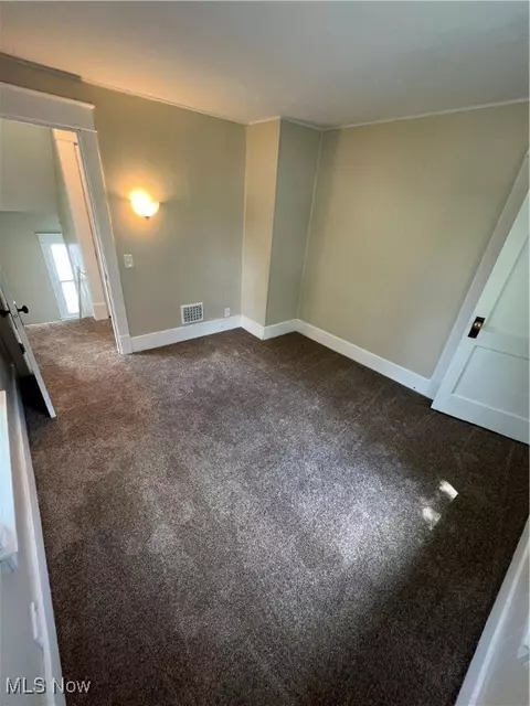 501 4th St, Struthers, OH 44471 photo 18
