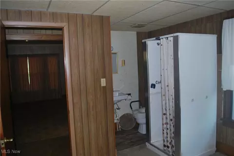 Entry Way - 208 Murray Ave, Minerva, OH 44657 photo 2 of 4