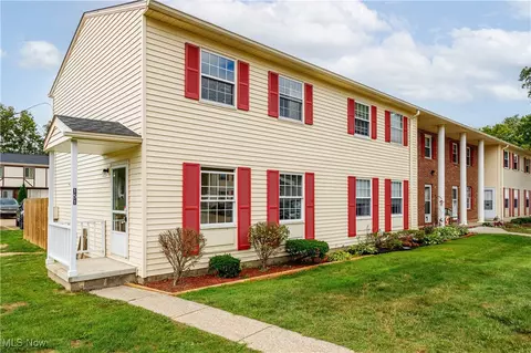 151 Ault St, Wadsworth, OH 44281