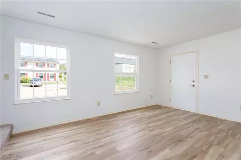151 Ault St, Wadsworth, OH 44281 photo 7