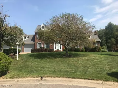 1571 Hastings Cir NW, Uniontown, OH 44685