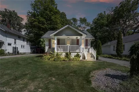 7153 Burridge Ave, Mentor, OH 44060