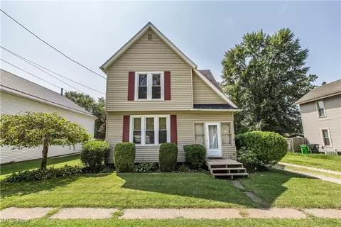 2762 North St, Clinton, OH 44216