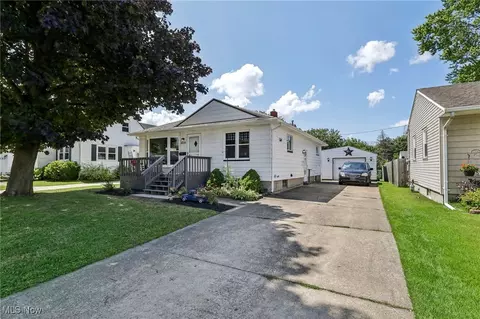3037 Aberdeen Ave, Ashtabula, OH 44004 photo 3