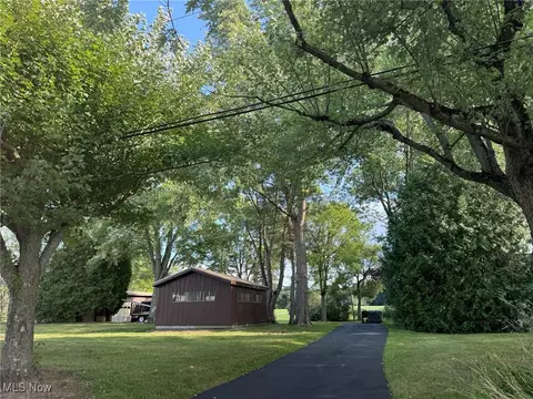 Exterior - 2756 Winchell Rd, Aurora, OH 44202 photo 5 of 10