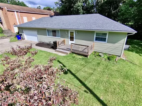 886 Park Ave, Ravenna, OH 44266