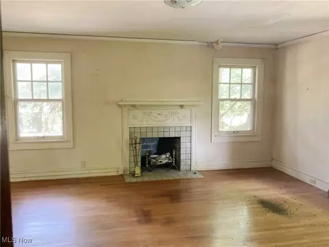1208 N Howard St, Akron, OH 44310 photo 14