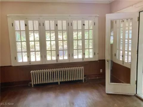 1208 N Howard St, Akron, OH 44310 photo 5