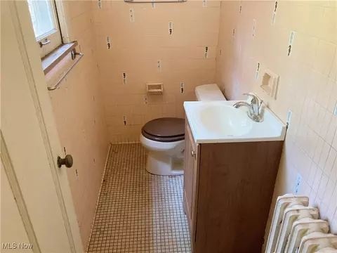 1208 N Howard St, Akron, OH 44310 photo 10