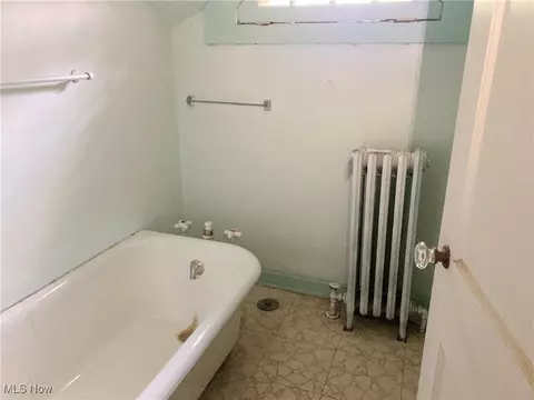 1208 N Howard St, Akron, OH 44310 photo 16