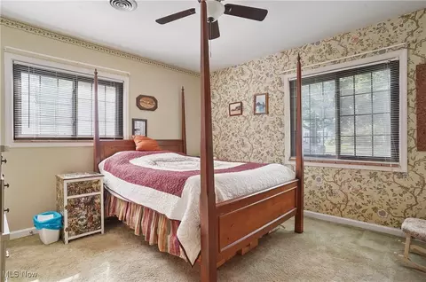 Bedroom - 2829 Lee Rd, Silver Lake, OH 44224 photo 4 of 6