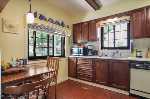 Kitchen - 2829 Lee Rd, Silver Lake, OH 44224 photo 1 of 5
