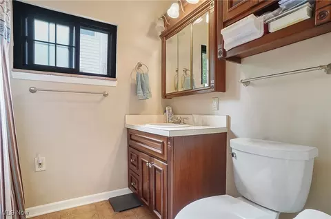Bath - 2829 Lee Rd, Silver Lake, OH 44224 photo 1 of 1
