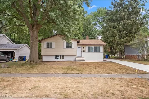 14006 Franklyn Blvd, Brook Park, OH 44142