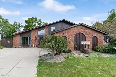 101 Westchester Dr, Brunswick, OH 44212