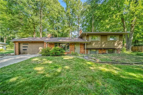 9201 Luoem Trl, Mentor, OH 44060