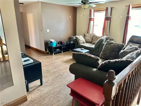 Living - 412 Forest St, Lagrange, OH 44050 photo 3 of 4