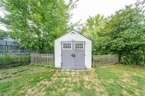 112 Wesleyan Ct, Elyria, OH 44035 photo 30