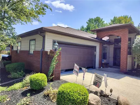 5240 Parkhurst Dr, Sheffield Village, OH 44054