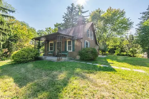 103 Valley Rd, Salem, OH 44460