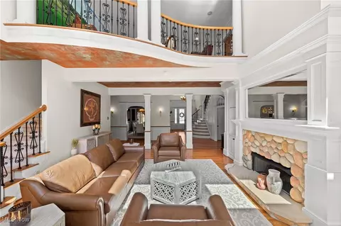 Living - 7232 Castle Pine Dr, Solon, OH 44139 photo 2 of 4