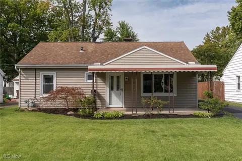 4782 Belle Meadow Rd, Mentor, OH 44060