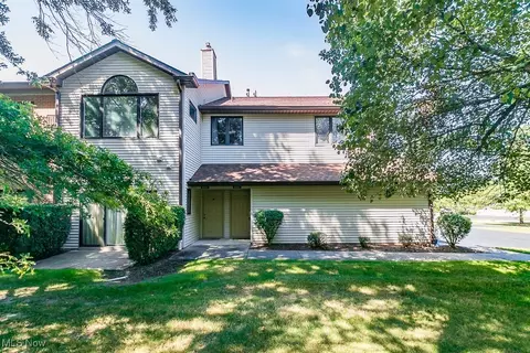 9717 Sylvan Ln, Mentor, OH 44060