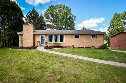 7819 Daytona St NW, Massillon, OH 44646