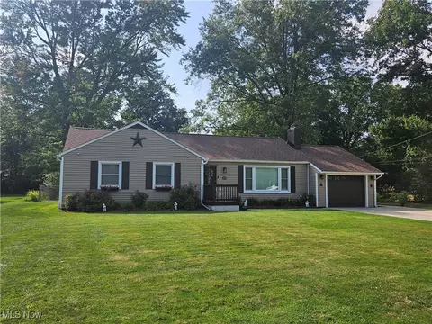 6760 Melridge Dr, Concord, OH 44077