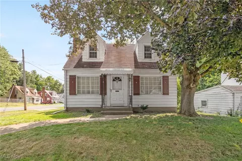 816 17th St NE, Canton, OH 44714