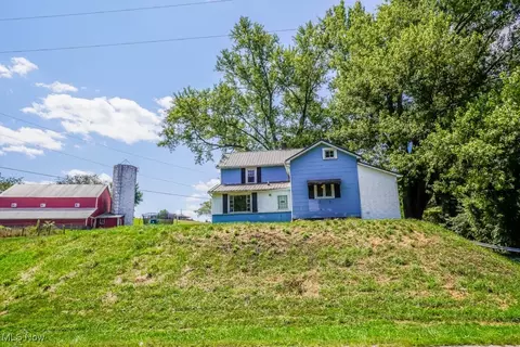 8436 Canal Rd NE, Dover, OH 44622