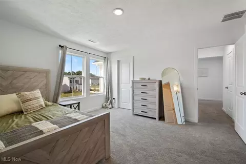 Bedroom - 346 River Run Dr, Elyria, OH 44035 photo 1 of 4