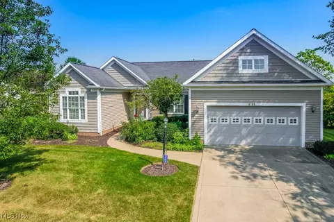 4762 Helmsworth Dr NE, Canton, OH 44714