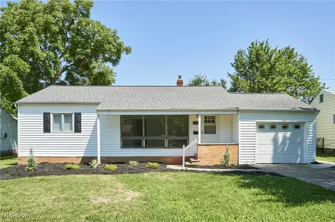 4037 Suffolk Rd, Cleveland, OH 44121