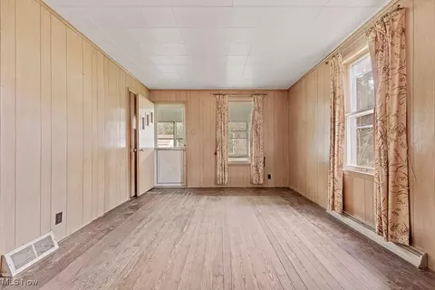 18071-18073 Derr Ave, Beloit, OH 44609 photo 8