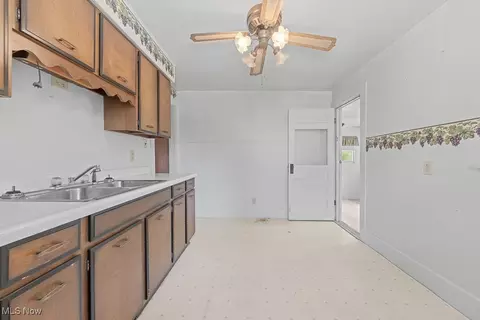 18071-18073 Derr Ave, Beloit, OH 44609 photo 34
