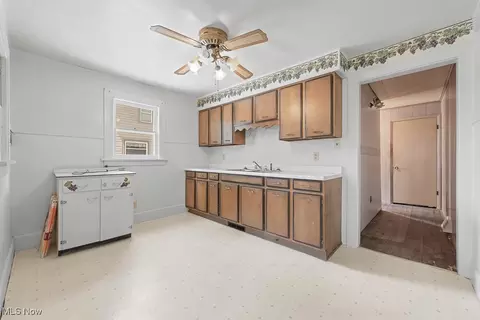 18071-18073 Derr Ave, Beloit, OH 44609 photo 33