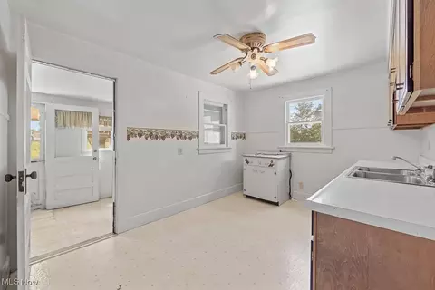 18071-18073 Derr Ave, Beloit, OH 44609 photo 35