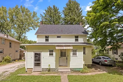 18071-18073 Derr Ave, Beloit, OH 44609 photo 3