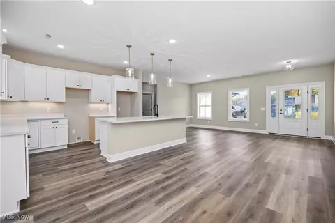 40094 Ryan Ct, Elyria, OH 44035 photo 12