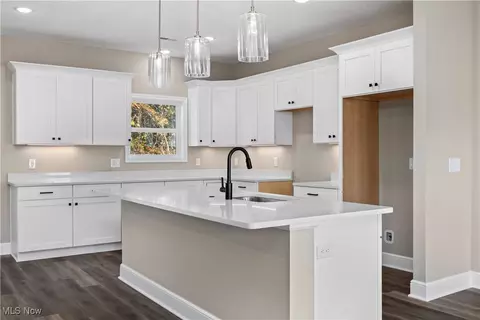 40094 Ryan Ct, Elyria, OH 44035 photo 8