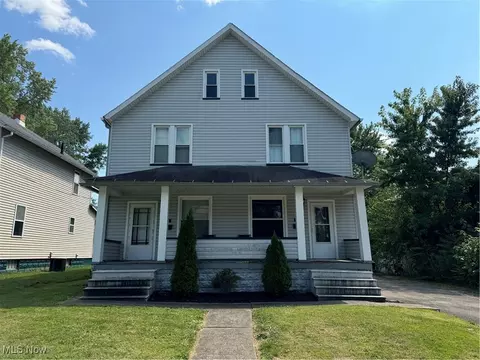 909 Mason St, Niles, OH 44446