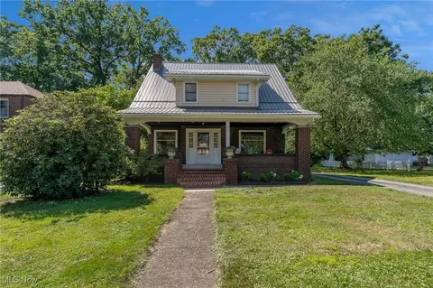 342 Woodbine Ave SE, Warren, OH 44483
