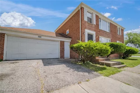 2307 Noble Rd, Cleveland, OH 44121