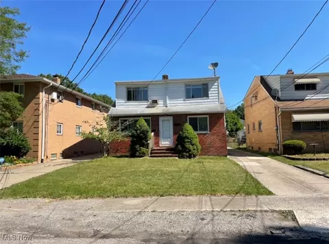 12003 Marguerite Ave, Cleveland, OH 44125