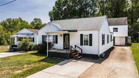 1712 31st St, Parkersburg, WV 26104