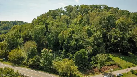 E Maple Street Sw, Stone Creek, OH 43840