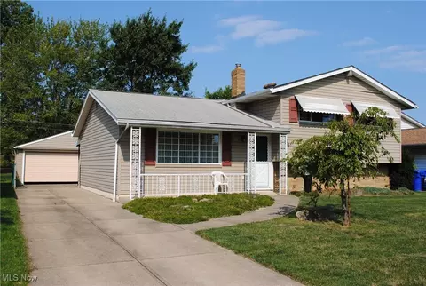5790 Wengler Dr, Brook Park, OH 44142