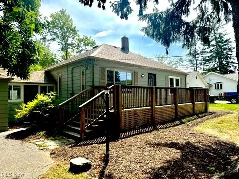 11823 Ridge Rd, North Royalton, OH 44133